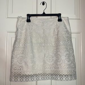 H&M white lace skirt size small